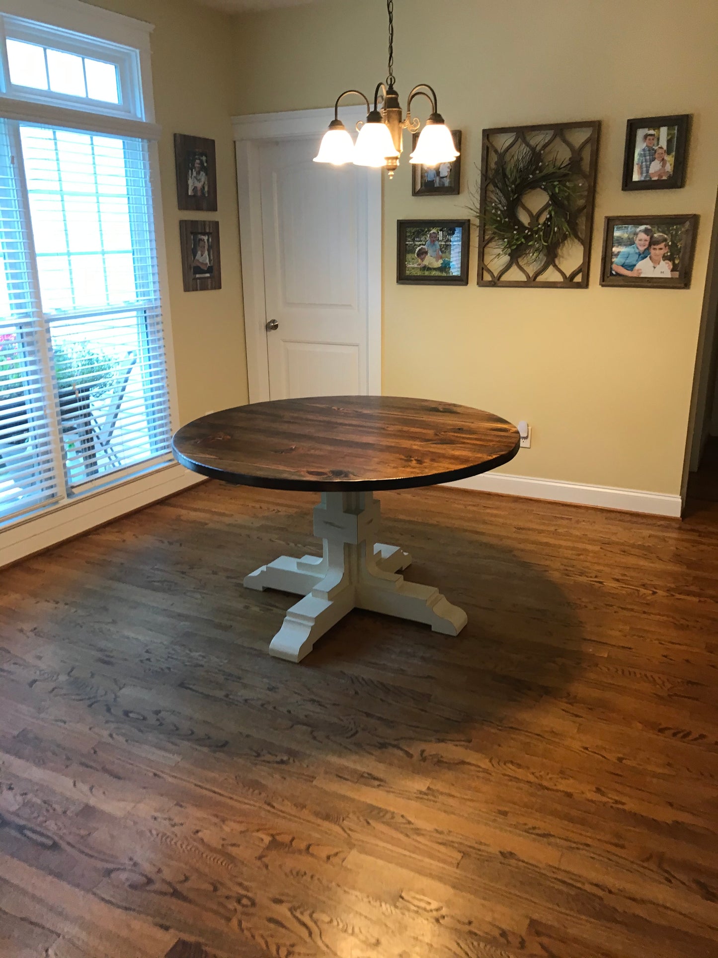 Round Charles Trestle Table